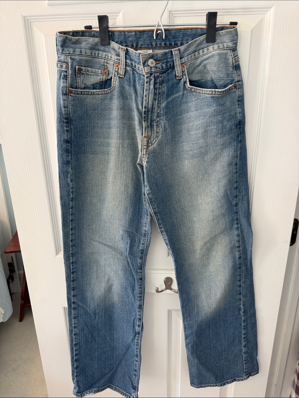 Lucky Brand women's  Light Blue Straight Jeans